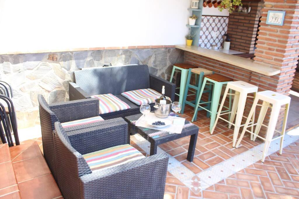 Casa Julia Y Chloe Molvizar